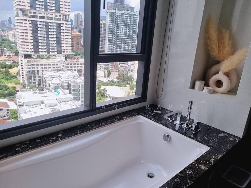 BEATNIQ Sukhumvit 32, Bangkok, Soi Sukhumvit 32, Sukhumvit Road, Khong Tan, Khlong Toei, Bangkok, 2 Bedrooms, 83 sqm, Condo For Rent, by Nat Tantirapan, 500574161 - DDproperty.com