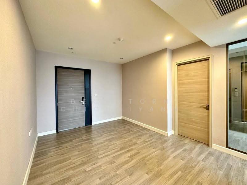 The Room Sathorn, bangkok, 78 Pan Road, Silom, Bang Rak, Bangkok, 1 Bedroom, 47 sqm, Condo For Sale, by Dechatorn Chichaiyang, 500574206 - DDproperty.com