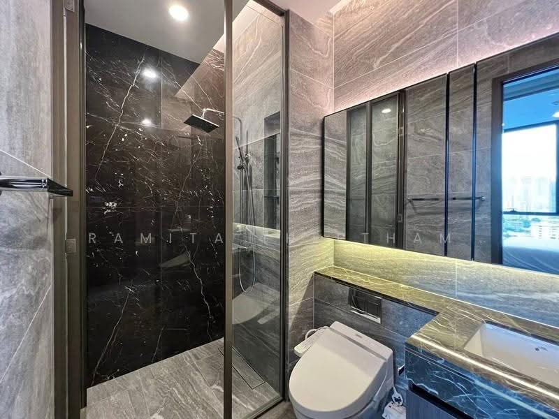The Esse Sukhumvit 36, Bangkok, Soi Sukhumvit 36, Sukhumvit Road, Phra Kanong, Khlong Toei, Bangkok, 1 Bedroom, 43 sqm, Condo For Rent, by Ramita Theptham, 500574325 - DDproperty.com
