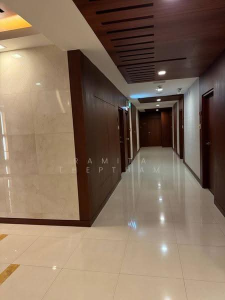 President Place, Bangkok, 975 Phloen Chit Rd, Lumphini, Pathum Wan, Bangkok, 1 Bedroom, 42 sqm, Condo For Rent, by Ramita Theptham, 500574340 - DDproperty.com