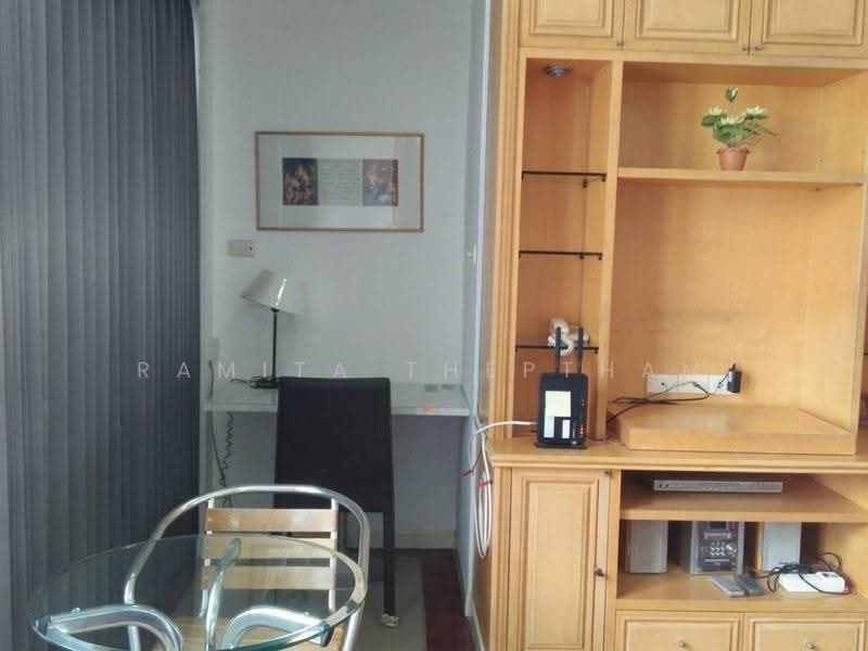 President Place, Bangkok, 975 Phloen Chit Rd, Lumphini, Pathum Wan, Bangkok, 1 Bedroom, 42 sqm, Condo For Rent, by Ramita Theptham, 500574340 - DDproperty.com