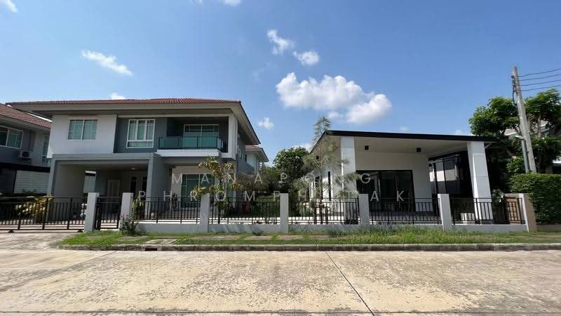 Habitia Vent, Bangkok, Panya Inthra Road, Sam Wa Tawan Tok, Khlong Sam Wa, Bangkok, 3 Bedrooms, 200 sqm, Single Detached House For Rent, by Manapong Phromphitak, 500574357 - DDproperty.com