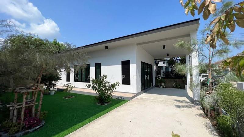 Habitia Vent, Bangkok, Panya Inthra Road, Sam Wa Tawan Tok, Khlong Sam Wa, Bangkok, 3 Bedrooms, 200 sqm, Single Detached House For Rent, by Manapong Phromphitak, 500574357 - DDproperty.com
