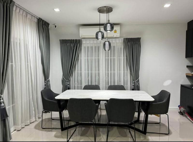 Grandio Ladprao-Kaset Nawamin, Bangkok, Soi Nawamin 42, Yeak 27, Khlong Kum, Bueng Kum, Bangkok, 4 Bedrooms, 182 sqm, Single Detached House For Rent, by Manapong Phromphitak, 500574366 - DDproperty.com