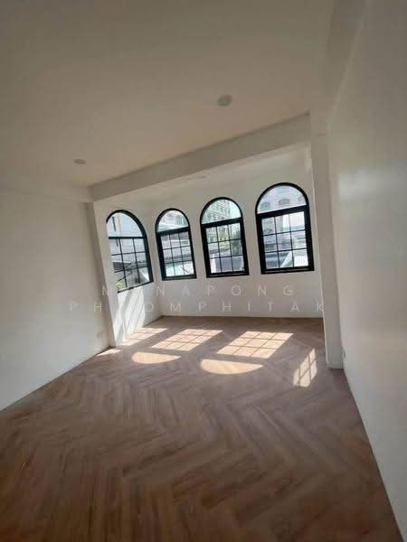 2-BR House, Bangkok, Bang Na Nuea, Bang Na, Bangkok, 2 Bedrooms, 224 sqm, Single Detached House For Rent, by Manapong Phromphitak, 500574378 - DDproperty.com
