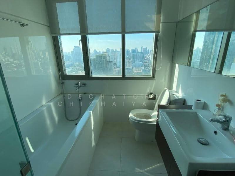 Thru Thonglor, Bangkok, Petchaburi Road, Bang Kapi, Huai Khwang, Bangkok, 2 Bedrooms, 67 sqm, Condo For Rent, by Dechatorn Chichaiyang, 500574404 - DDproperty.com