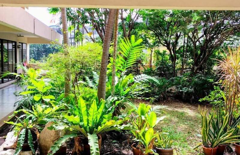 Tongtip Mansion, Bangkok, Soi Sukhumvit 47, Khlong Tan Nua, Watthana, Bangkok, 3 Bedrooms, 250 sqm, Apartment For Rent, by Ramita Theptham, 500574410 - DDproperty.com
