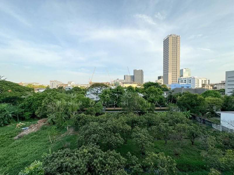 Chambers On-Nut Station, Bangkok, Soi Sukhumvit 81, Sukhumvit Road, Phra Kanong Nua, Watthana, Bangkok, 1 Bedroom, 27 sqm, Condo For Sale, by Manapong Phromphitak, 500574450 - DDproperty.com