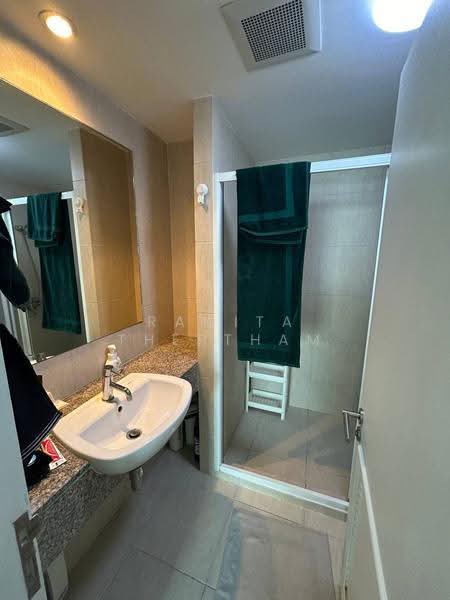 The Clover Thonglor Residence, Bangkok, Soi Sukhumvit 55, Khlong Tan Nua, Watthana, Bangkok, 1 Bedroom, 36 sqm, Condo For Sale, by Ramita Theptham, 500574471 - DDproperty.com