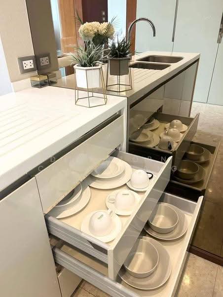 The Address Sukhumvit 28, Bangkok, 1 Soi Sukhumvit 28, Khong Tan, Khlong Toei, Bangkok, 1 Bedroom, 45 sqm, Condo For Rent, by Dechatorn Chichaiyang, 500574514 - DDproperty.com