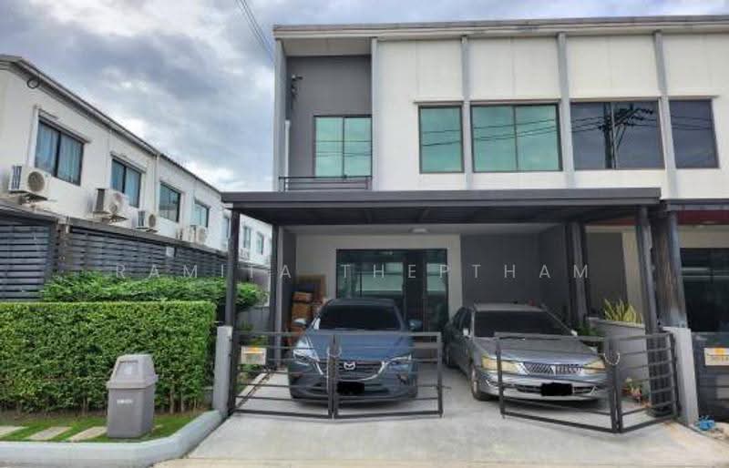 3-BR Townhouse, Bangkok, Saphan Sung, Bangkok, 3 Bedrooms, 107 sqm, Townhouse For Sale, by Ramita Theptham, 500574531 - DDproperty.com