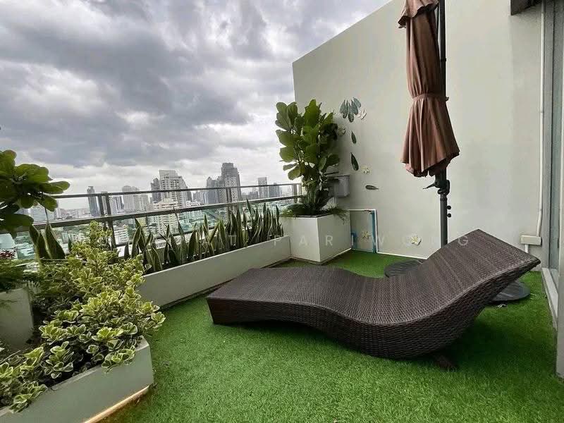 The Madison, Bangkok, Sukhumvit 41, Khlong Tan Nua, Watthana, Bangkok, 2 Bedrooms, 150 sqm, Condo For Rent, by Sutapat Pariwong, 500574565 - DDproperty.com