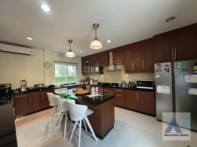 Private Swimming Pool 4 Bedrooms House for Rent in Sukhumvit, Bangkok near BTS Thong Lo at Exclusive, กรุงเทพ, คลองตันเหนือ, วัฒนา, กรุงเทพ, 450 ตร.ม., บ้านเดี่ยว ให้เช่า, โดย Accom Asia, 500574577 - DDproperty.com