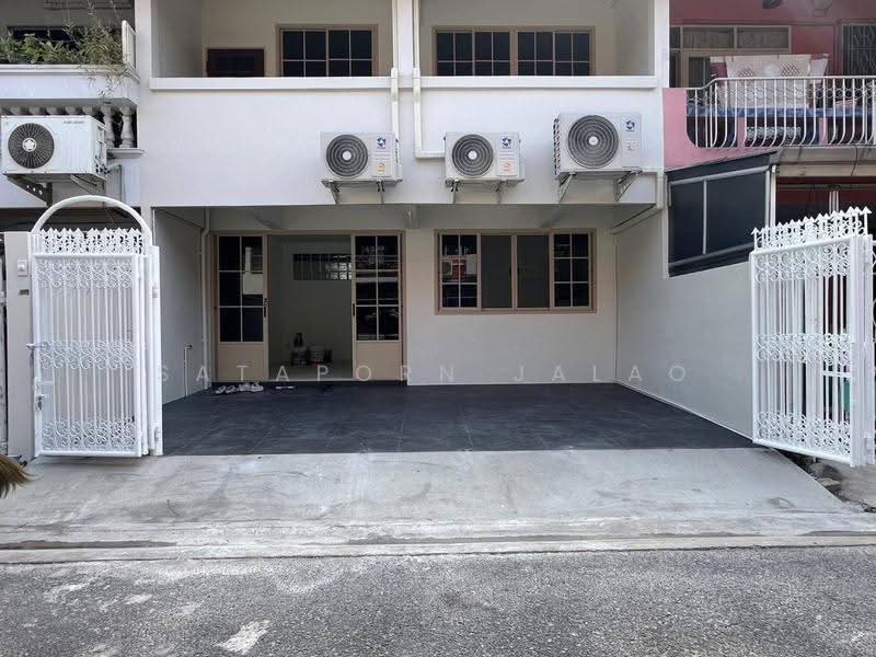 3-BR Townhouse, Bangkok, Din Daeng, Din Daeng, Bangkok, 3 Bedrooms, 140 sqm, Townhouse For Rent, by Sataporn Jalao, 500574585 - DDproperty.com