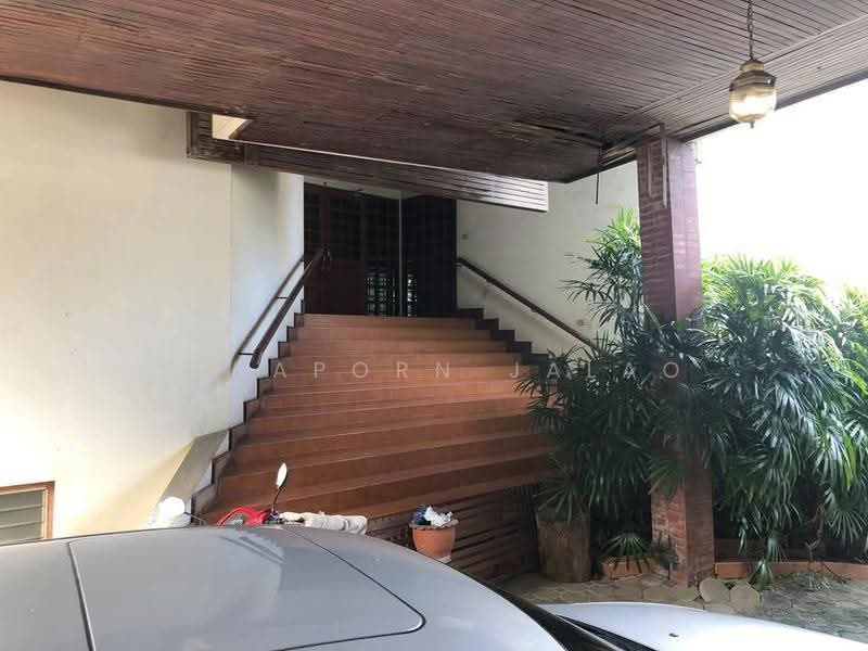 4-BR House, Bangkok, Bang Chak, Phra Khanong, Bangkok, 4 Bedrooms, 880 sqm, Single Detached House For Sale, by Sataporn Jalao, 500574600 - DDproperty.com