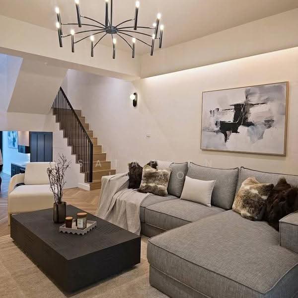 5-BR Townhouse, Bangkok, Phra Kanong Nua, Watthana, Bangkok, 5 Bedrooms, 350 sqm, Townhouse For Rent, by Sataporn Jalao, 500574609 - DDproperty.com