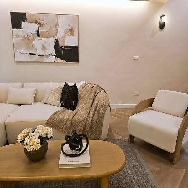 5-BR Townhouse, Bangkok, Phra Kanong Nua, Watthana, Bangkok, 5 Bedrooms, 350 sqm, Townhouse For Rent, by Sataporn Jalao, 500574609 - DDproperty.com