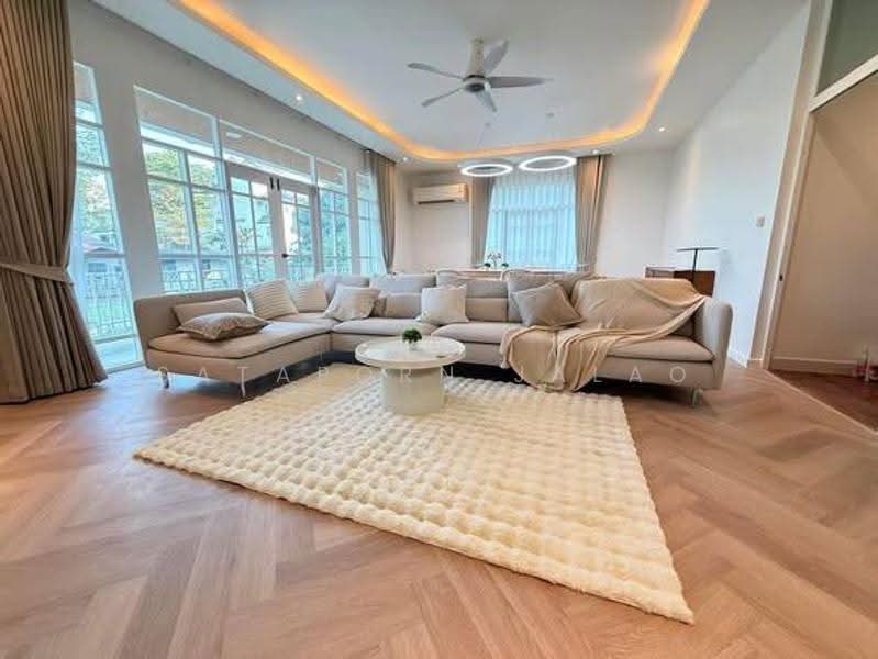 Baan Sansiri Sukhumvit 67, Bangkok, 32 Soi Sukhumvit 67, Phra Kanong Nua, Watthana, Bangkok, 4 Bedrooms, 439 sqm, Single Detached House For Rent, by Sataporn Jalao, 500574626 - DDproperty.com