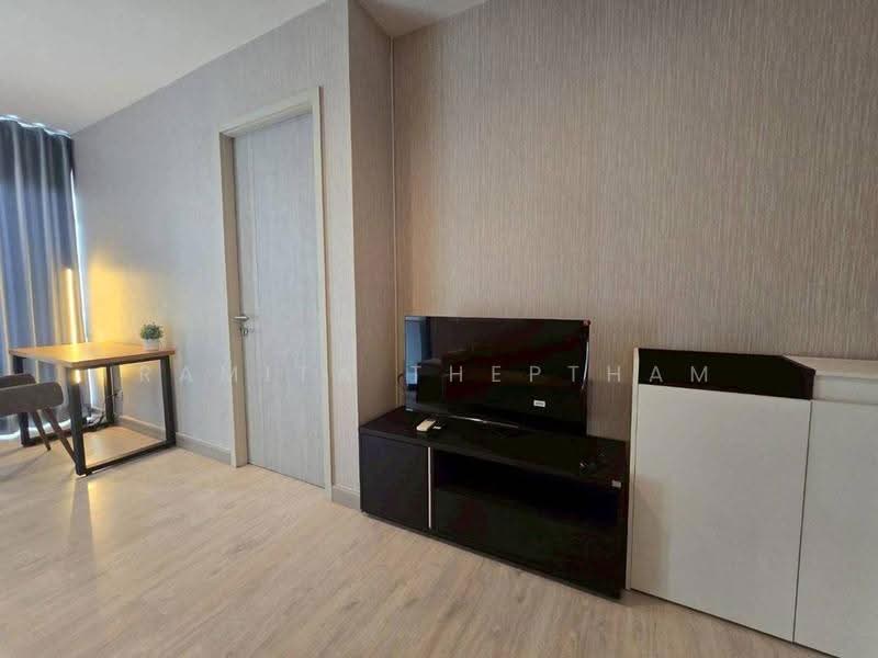 Rhythm Sukhumvit 36-38, Bangkok, 55 Soi Sukhumvit 36, Sukhumvit Road, Phra Kanong, Khlong Toei, Bangkok, 1 Bedroom, 33 sqm, Condo For Rent, by Ramita Theptham, 500574673 - DDproperty.com
