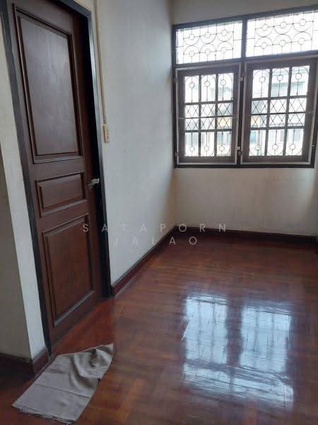 6-BR House, Bangkok, Phra Kanong, Khlong Toei, Bangkok, 6 Bedrooms, 980 sqm, Single Detached House For Sale, by Sataporn Jalao, 500574674 - DDproperty.com