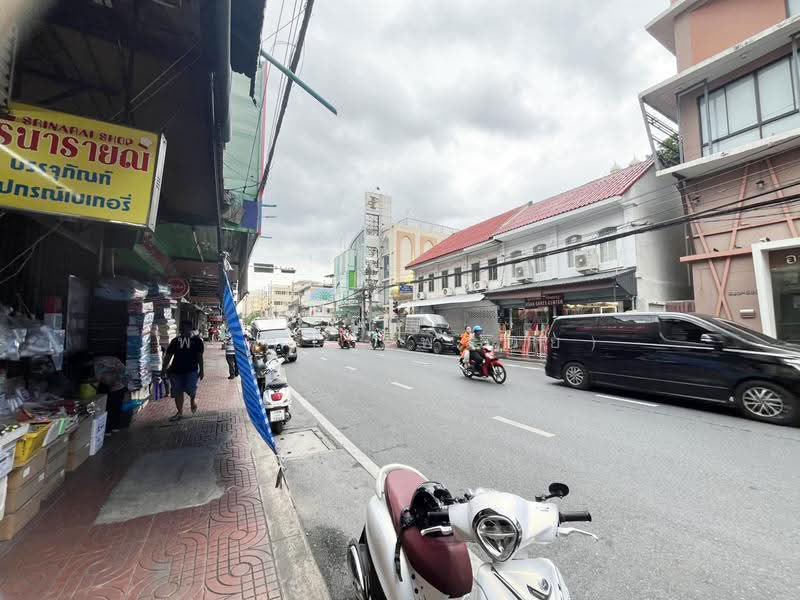 ตึกแถวริมถนนจักรเพชร, Bangkok, จักรเพชร, Wang Burapaphirom, Phra Nakhon, Bangkok, , 200 sqm, Shophouse For Sale, by พนิดา (พลอย), 500574713 - DDproperty.com