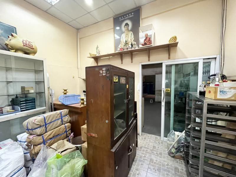 ตึกแถวริมถนนจักรเพชร, Bangkok, จักรเพชร, Wang Burapaphirom, Phra Nakhon, Bangkok, , 200 sqm, Shophouse For Sale, by พนิดา (พลอย), 500574713 - DDproperty.com