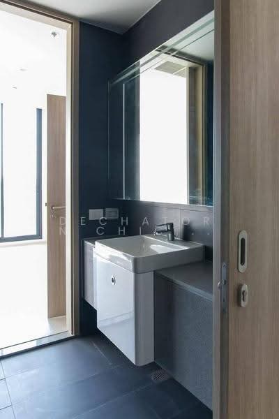 Noble Ploenchit, Bangkok, 1035 Ploenchit Road, Lumphini, Pathum Wan, Bangkok, 2 Bedrooms, 70 sqm, Condo For Sale, by Dechatorn Chichaiyang, 500574714 - DDproperty.com