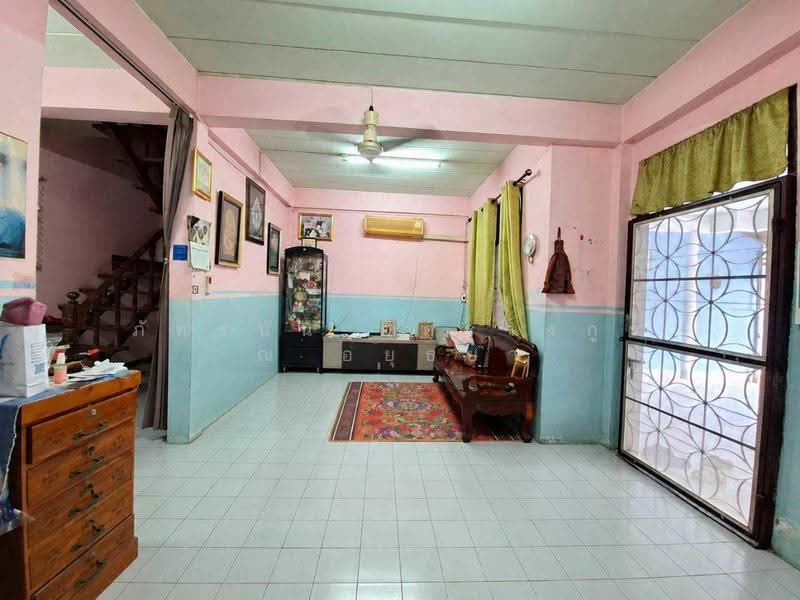 หมู่บ้านอยู่เจริญ ซอยเทิดราชัน 47, Bangkok, Si Khan, Don Mueang, Bangkok, 4 Bedrooms, 96 sqm, Townhouse For Sale, by ภัทรนัน อิศรางกูร ณ อยุธยา, 500574790 - DDproperty.com