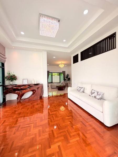 S2839 | Modern Pool Villa with 5 Bedrooms Near International Schools, Mae Hia–Hang Dong, Chiang Mai, Nong Kwai, Hang Dong, Chiang Mai, 5 Bedrooms, 330 sqm, Single Detached House For Sale, by Aornjira Khatthima, 500574836 - DDproperty.com