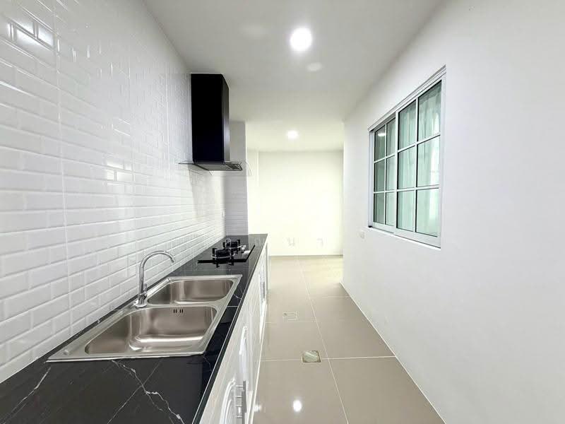 Pruksa Ville 16 Rangsit-Ongkarak, Pathum Thani, ปทุมธานี ธัญบุรี ประชาธิปัตย์, Prachathipat, Thanyaburi, Pathum Thani, 3 Bedrooms, 100 sqm, Townhouse For Sale, by คุณนา, 500574866 - DDproperty.com
