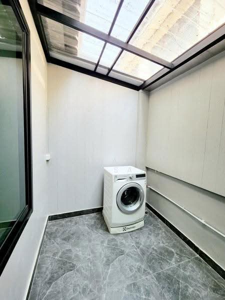 Baan Yu Charoen Ratchadaphisek 18, Bangkok, รัชดาภิเษก, Huai Khwang, Bangkok, 3 Bedrooms, 170 sqm, Townhouse For Rent, by Airada Parasarn, 500574885 - DDproperty.com
