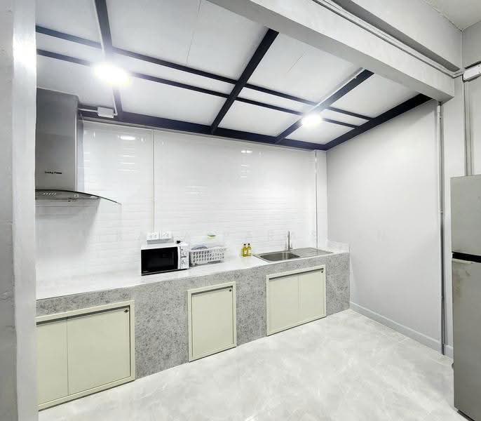 Baan Yu Charoen Ratchadaphisek 18, Bangkok, รัชดาภิเษก, Huai Khwang, Bangkok, 3 Bedrooms, 170 sqm, Townhouse For Rent, by Airada Parasarn, 500574885 - DDproperty.com