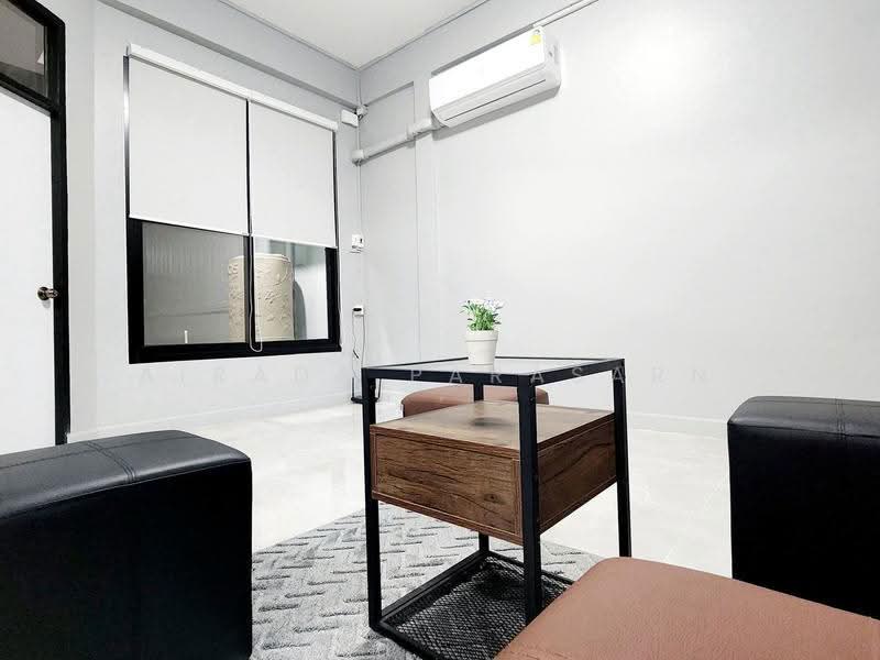 Baan Yu Charoen Ratchadaphisek 18, Bangkok, รัชดาภิเษก, Huai Khwang, Bangkok, 3 Bedrooms, 170 sqm, Townhouse For Rent, by Airada Parasarn, 500574885 - DDproperty.com