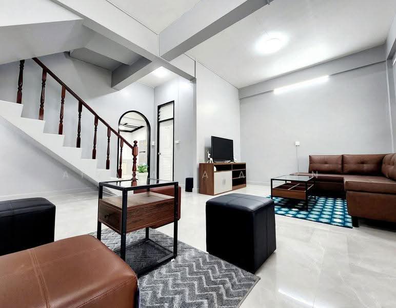 Baan Yu Charoen Ratchadaphisek 18, Bangkok, รัชดาภิเษก, Huai Khwang, Bangkok, 3 Bedrooms, 170 sqm, Townhouse For Rent, by Airada Parasarn, 500574885 - DDproperty.com