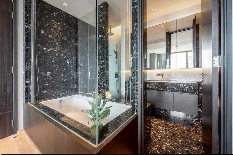 BEATNIQ Sukhumvit 32, Bangkok, Soi Sukhumvit 32, Sukhumvit Road, Khong Tan, Khlong Toei, Bangkok, 1 Bedroom, 55 sqm, Condo For Rent, by Manapong Phromphitak, 500574915 - DDproperty.com