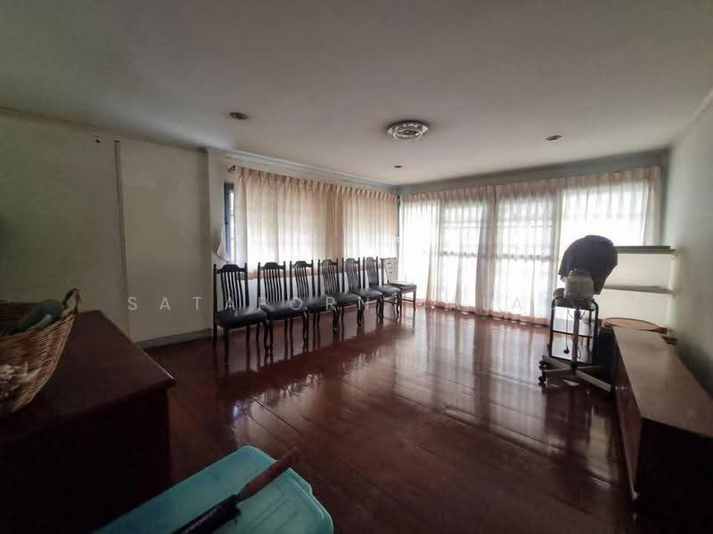 7-BR Townhouse, Bangkok, Bang Pong Pang, Yan Nawa, Bangkok, 7 Bedrooms, 350 sqm, Townhouse For Sale, by Sataporn Jalao, 500574978 - DDproperty.com