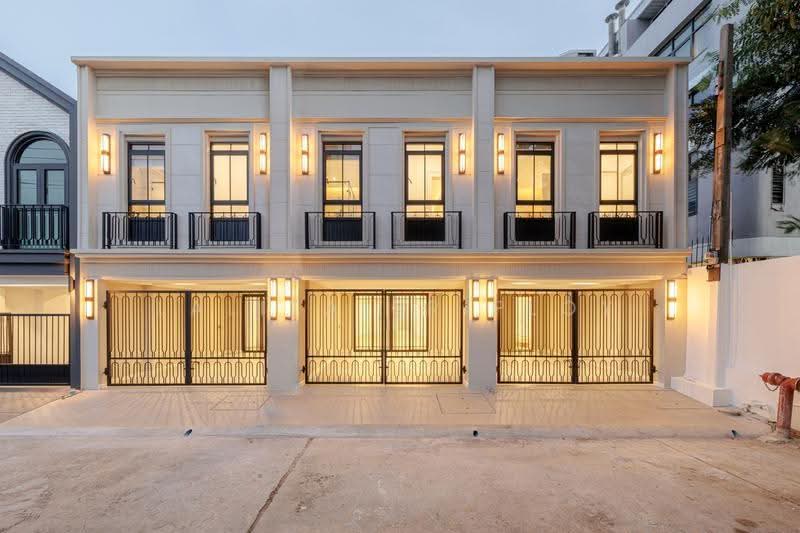 Townhome เอกมัย ปรีดีพนมยงค์ 42 (สุขุมวิท 71), กรุงเทพ, คลองตันเหนือ, วัฒนา, กรุงเทพ, 192 ตร.ม., ทาวน์เฮ้าส์ ขาย, โดย Lalita Sriploy, 500575023 - DDproperty.com