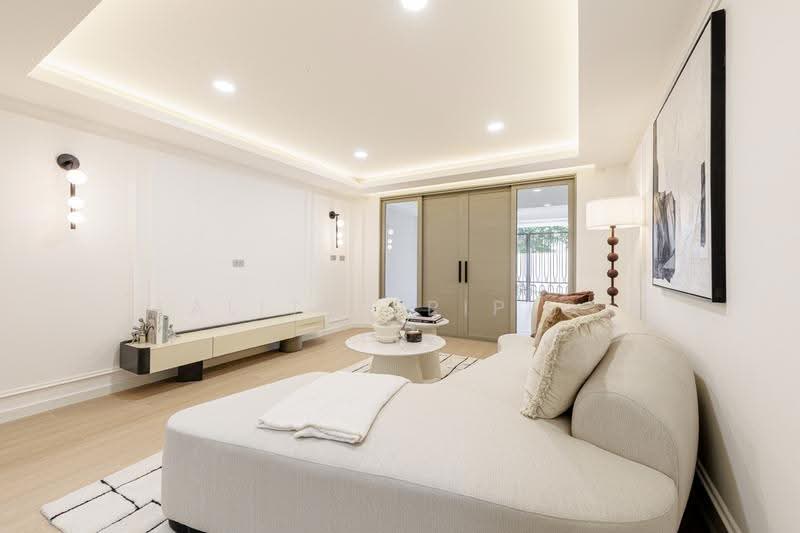Townhome เอกมัย ปรีดีพนมยงค์ 42 (สุขุมวิท 71), กรุงเทพ, คลองตันเหนือ, วัฒนา, กรุงเทพ, 192 ตร.ม., ทาวน์เฮ้าส์ ขาย, โดย Lalita Sriploy, 500575023 - DDproperty.com