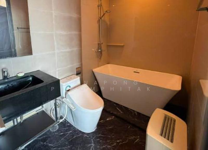 The Edge Sukhumvit 23, Bangkok, 6 Soi Sukhumvit 23, Khlongtoei Nua, Watthana, Bangkok, 2 Bedrooms, 62 sqm, Condo For Rent, by Manapong Phromphitak, 500575062 - DDproperty.com