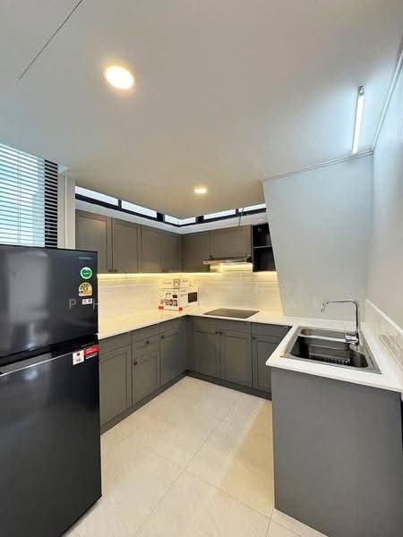 Supalai Place Sukhumvit 39, Bangkok, 175-179 Soi Sukhumvit 39 Sukhumvit Road, Khlong Tan Nua, Watthana, Bangkok, 2 Bedrooms, 135 sqm, Condo For Rent, by Manapong Phromphitak, 500575105 - DDproperty.com