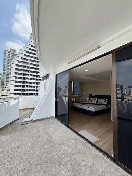 Supalai Place Sukhumvit 39, Bangkok, 175-179 Soi Sukhumvit 39 Sukhumvit Road, Khlong Tan Nua, Watthana, Bangkok, 2 Bedrooms, 135 sqm, Condo For Rent, by Manapong Phromphitak, 500575105 - DDproperty.com