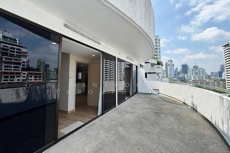 Supalai Place Sukhumvit 39, Bangkok, 175-179 Soi Sukhumvit 39 Sukhumvit Road, Khlong Tan Nua, Watthana, Bangkok, 2 Bedrooms, 135 sqm, Condo For Rent, by Manapong Phromphitak, 500575105 - DDproperty.com