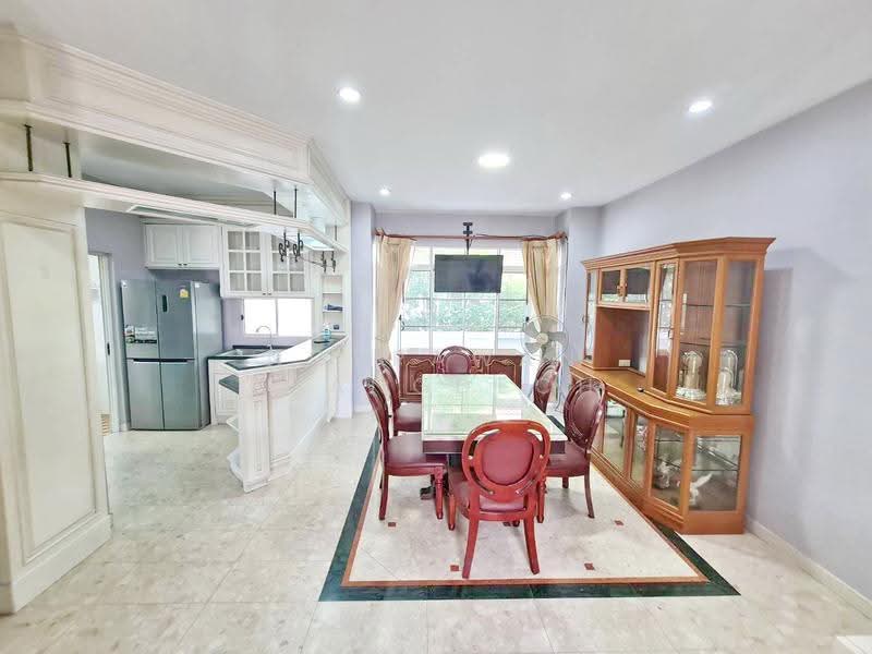 Nantawan Suanluang Rama 9, Bangkok, Chaloem Phra Kiat Rama 9, Soi 62, Dok Mai, Prawet, Bangkok, 5 Bedrooms, 300 sqm, Single Detached House For Rent, by Noppawan Ruangdech, 500575394 - DDproperty.com
