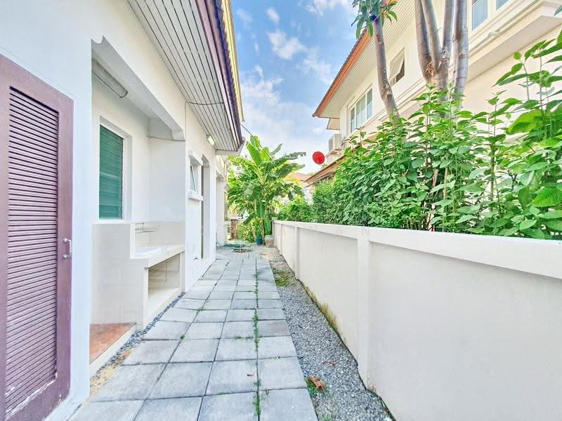 Nantawan Suanluang Rama 9, Bangkok, Chaloem Phra Kiat Rama 9, Soi 62, Dok Mai, Prawet, Bangkok, 5 Bedrooms, 300 sqm, Single Detached House For Rent, by Noppawan Ruangdech, 500575394 - DDproperty.com