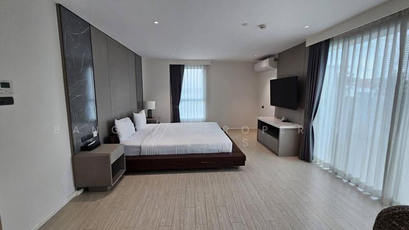 GM Residence, Bangkok, Soi Ekkamai 18, Khlong Tan Nua, Watthana, Bangkok, 3 Bedrooms, 220 sqm, Condo For Rent, by BANGKOK PROPERTY AGENTS, 500575438 - DDproperty.com