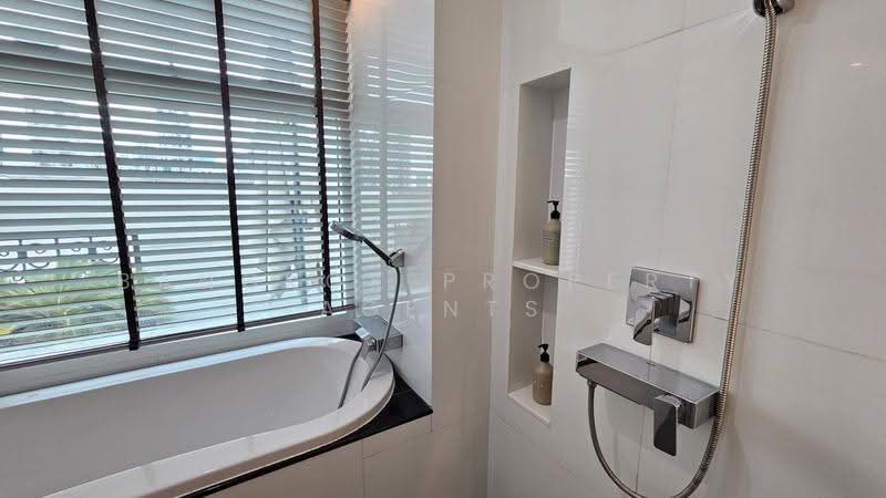 GM Residence, Bangkok, Soi Ekkamai 18, Khlong Tan Nua, Watthana, Bangkok, 3 Bedrooms, 220 sqm, Condo For Rent, by BANGKOK PROPERTY AGENTS, 500575438 - DDproperty.com