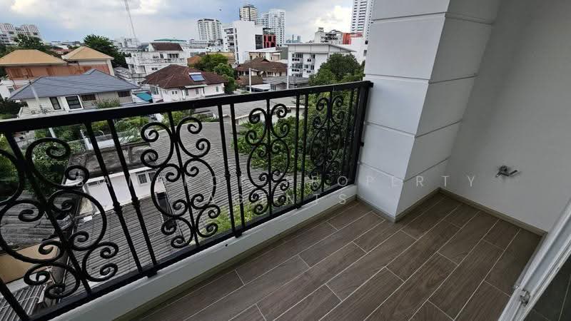 GM Residence, Bangkok, Soi Ekkamai 18, Khlong Tan Nua, Watthana, Bangkok, 3 Bedrooms, 220 sqm, Condo For Rent, by BANGKOK PROPERTY AGENTS, 500575438 - DDproperty.com