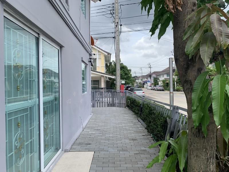 Pruksa Ville 50 Ramkhamhaeng, Bangkok, Soi Rat Phatthana 15, Saphan Sung, Bangkok, 3 Bedrooms, 150 sqm, Townhouse For Sale, by Ratchaneewan Maneerangsrisuwan, 500575446 - DDproperty.com
