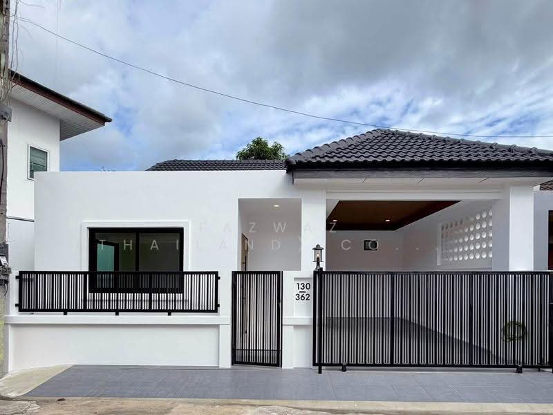 Renovated 2BR Corner House in Ratsada Phuket | Near Central Phuket & Hospital, phuket, Ratsada, Muang Phuket, Phuket, 2 Bedrooms, 95 sqm, Single Detached House For Sale, by Fazwaz (Thailand) Co., Ltd., 500575471 - DDproperty.com