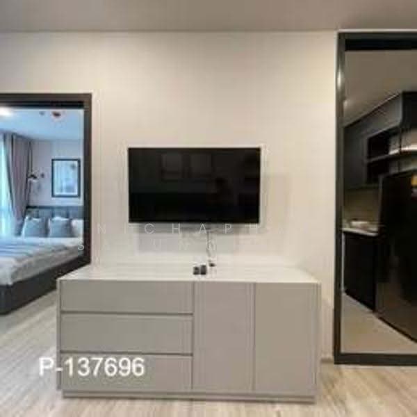 XT Huaikhwang, Bangkok, 244 Ratchadaphisek Road, Huai Khwang, Bangkok, 1 Bedroom, 35 sqm, Condo For Rent, by Nichaphat Sakunchayapha, 500575476 - DDproperty.com